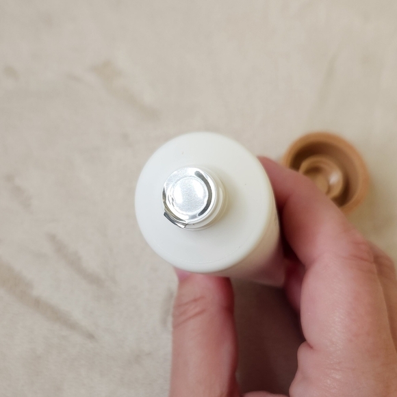 Naobay Detox Unpolluted Oxygen Light Cream 50 ml - Picture 2 of 5